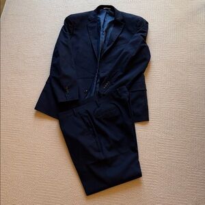 Alfani Dark Blue Men's Suit Jacket 46R and Pants 40 X 29